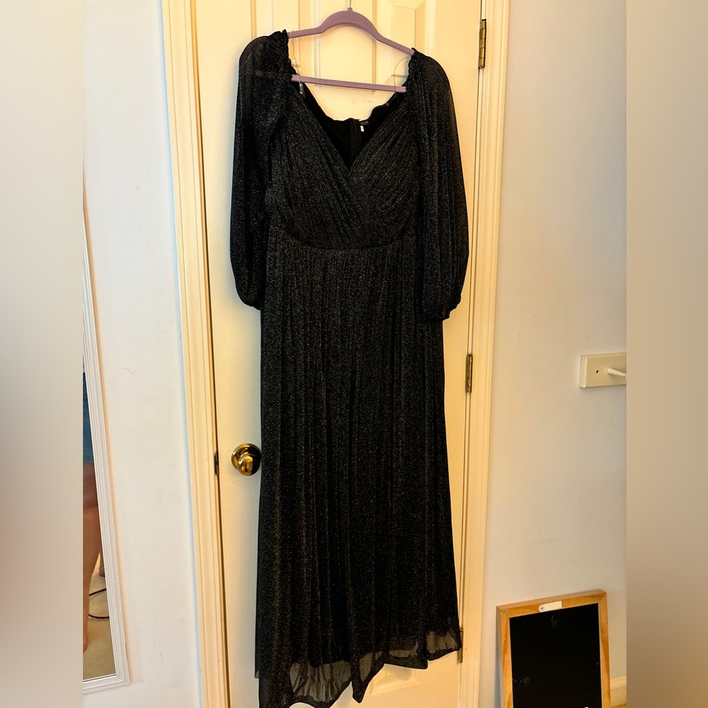 Elegant Black Sparkly Evening Dress